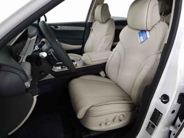 used 2026 Genesis GV80 car, priced at $71,998