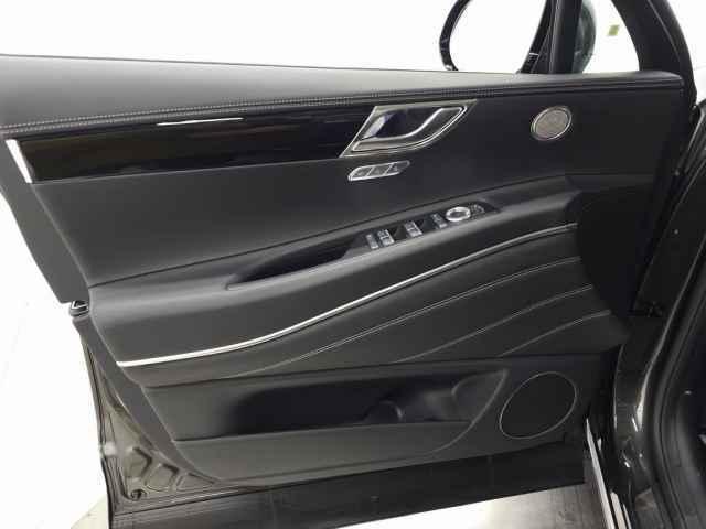 new 2026 Genesis GV80 car