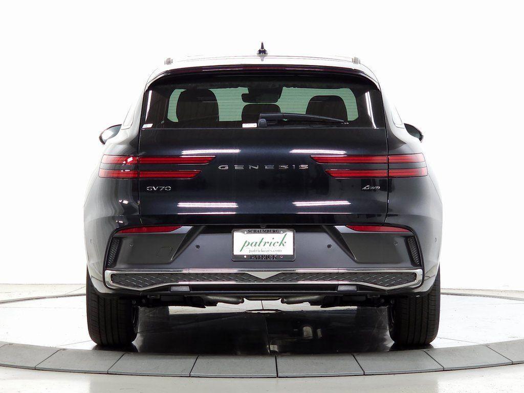 new 2026 Genesis GV70 car