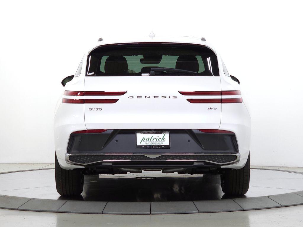 new 2026 Genesis GV70 car