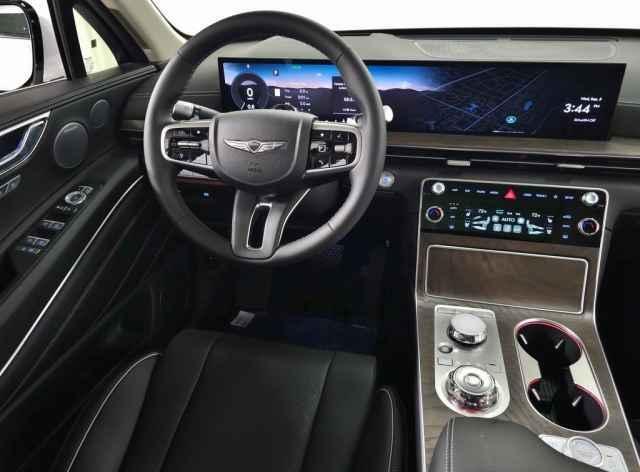 new 2026 Genesis GV80 car