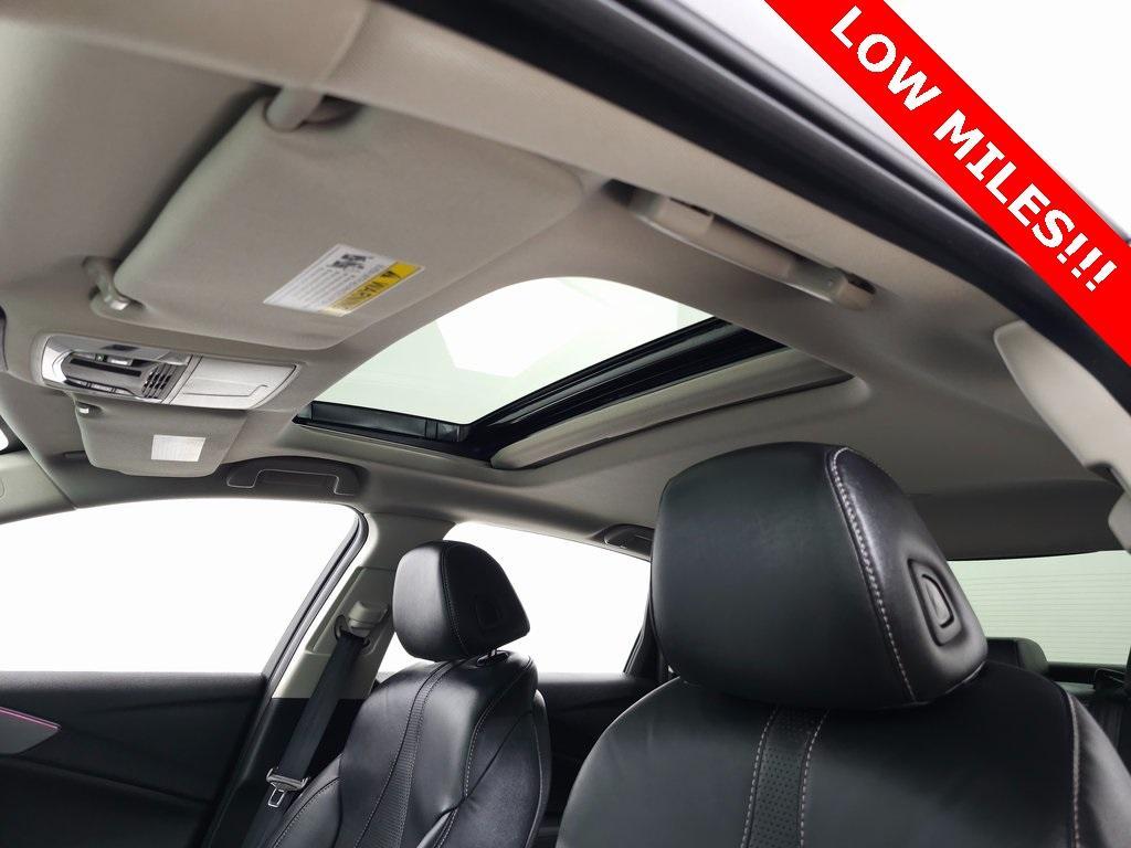 used 2022 Acura TLX car, priced at $27,900