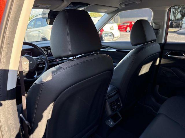used 2025 Kia Seltos car, priced at $22,965