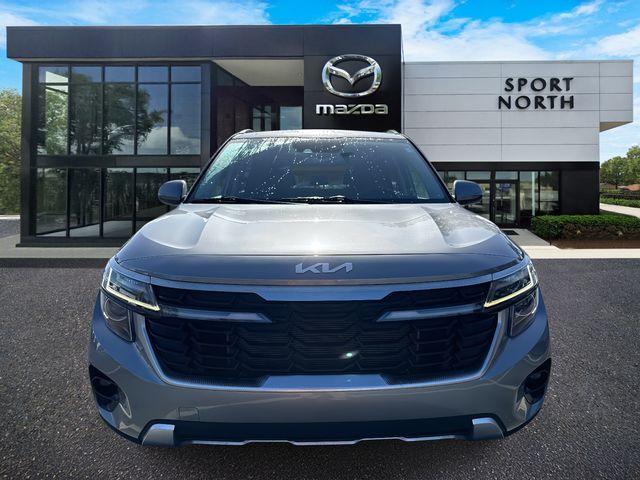 used 2025 Kia Seltos car, priced at $19,988