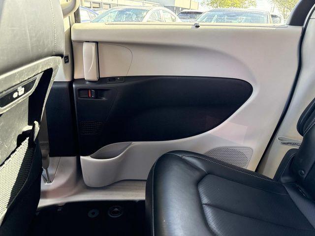 used 2023 Chrysler Pacifica car, priced at $21,878