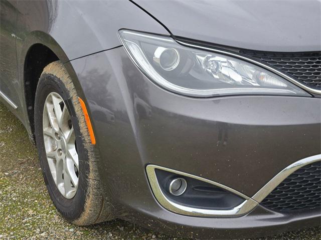 used 2020 Chrysler Pacifica car, priced at $19,482
