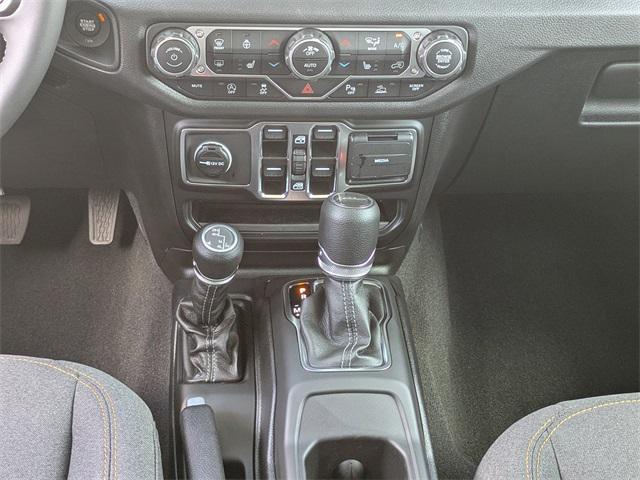 new 2025 Jeep Gladiator car, priced at $37,445