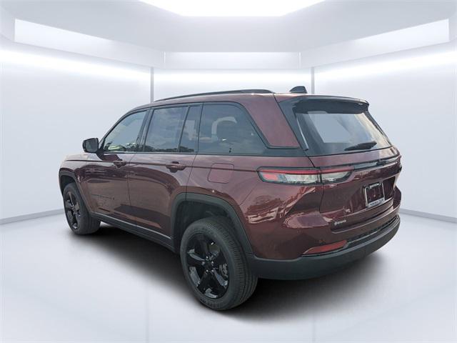 new 2025 Jeep Grand Cherokee car, priced at $35,225