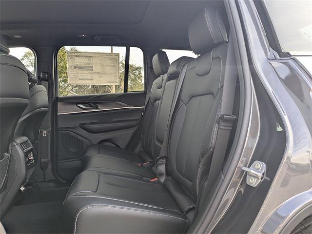 new 2025 Jeep Grand Cherokee car, priced at $44,105