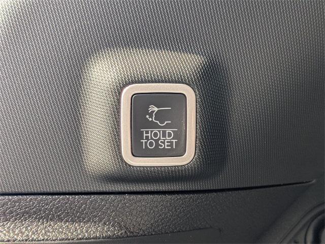 new 2025 Jeep Grand Cherokee car, priced at $44,105