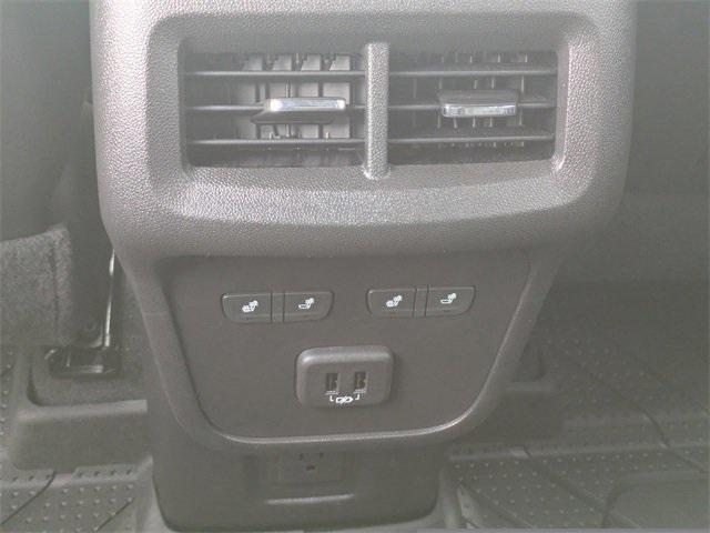 used 2023 Chevrolet Equinox car, priced at $21,999