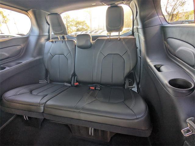 new 2026 Chrysler Pacifica car, priced at $40,085