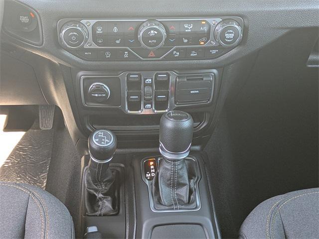 new 2025 Jeep Gladiator car, priced at $42,840