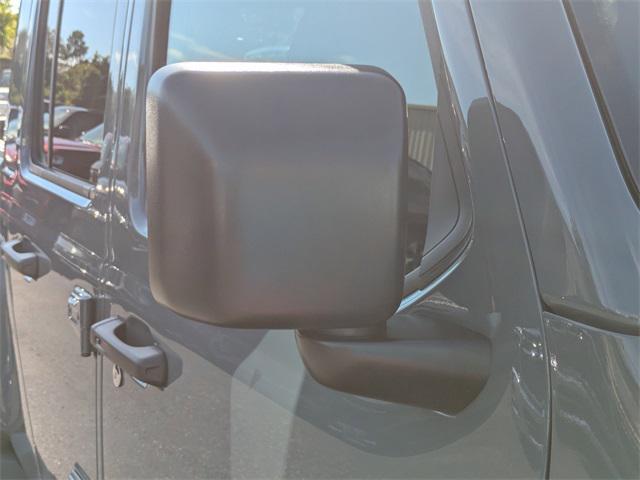 new 2025 Jeep Gladiator car, priced at $42,840