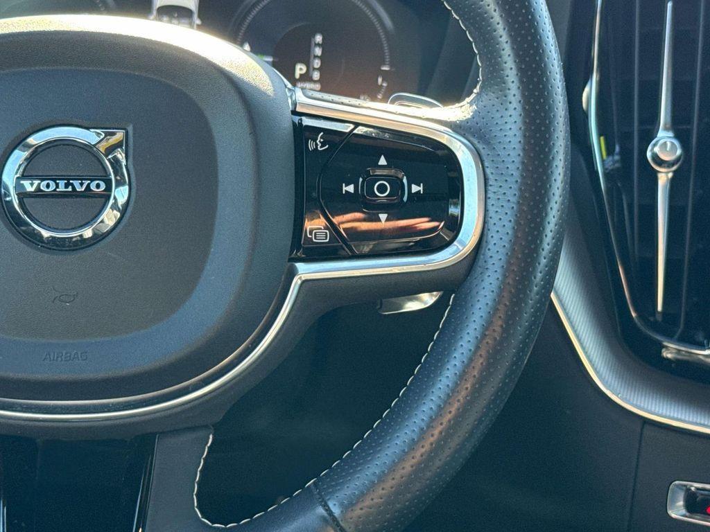 used 2018 Volvo XC60 Recharge Plug-In Hybrid car, priced at $26,875