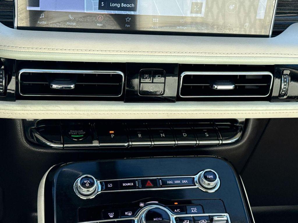 used 2022 Lincoln Nautilus car, priced at $39,875