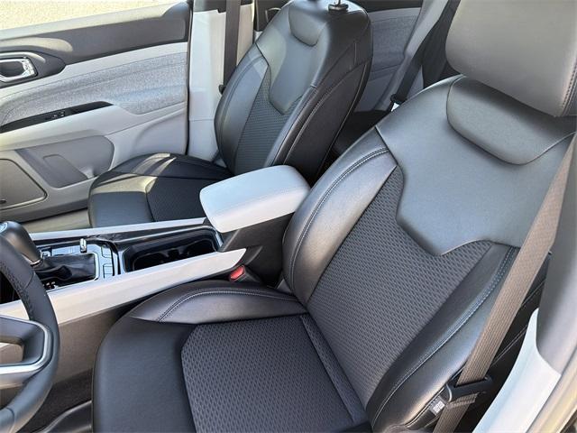 used 2023 Jeep Compass car, priced at $22,291