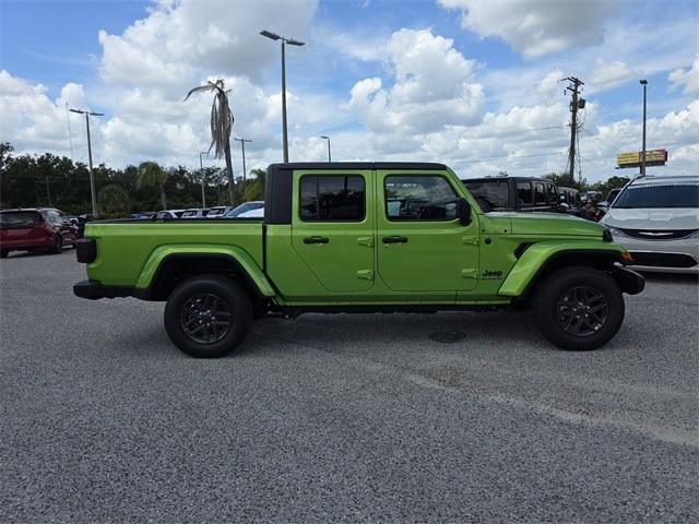 new 2025 Jeep Gladiator car, priced at $38,555