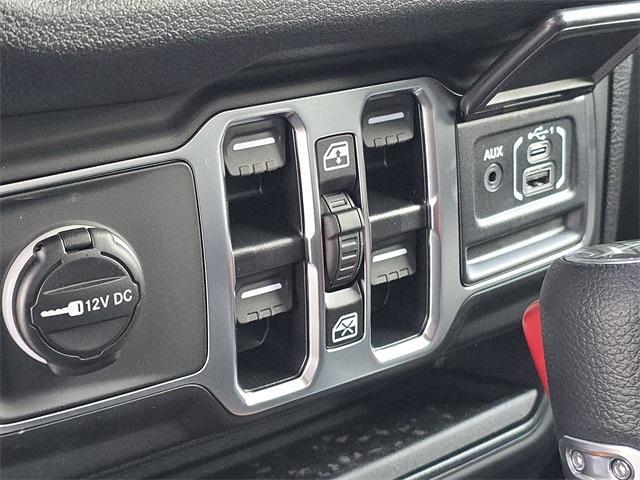 new 2025 Jeep Gladiator car, priced at $38,555