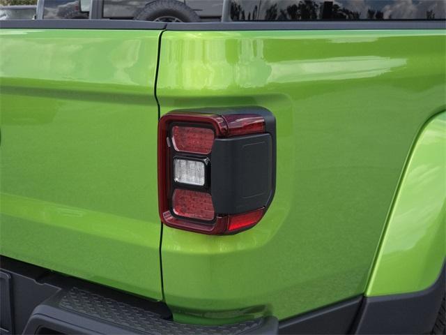 new 2025 Jeep Gladiator car, priced at $38,555