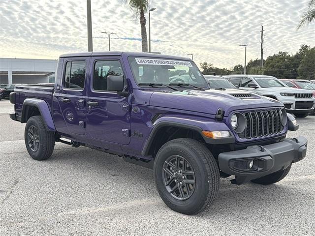 new 2026 Jeep Gladiator car, priced at $45,870