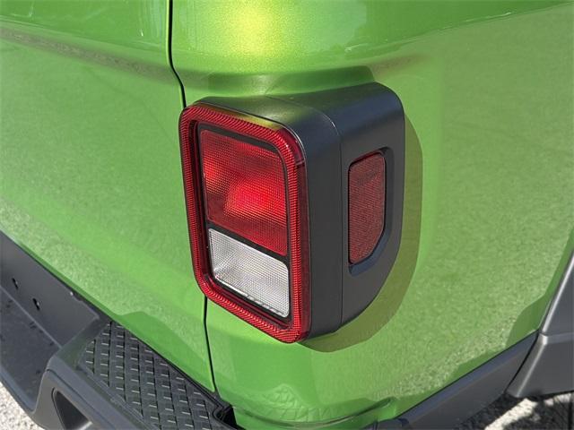 new 2026 Jeep Gladiator car, priced at $41,452
