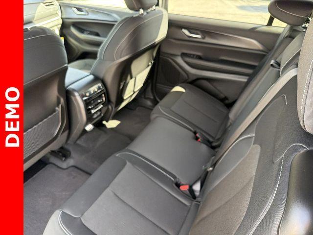 new 2025 Jeep Grand Cherokee L car, priced at $39,249