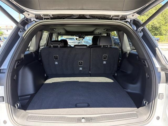 new 2025 Jeep Grand Cherokee car, priced at $43,574