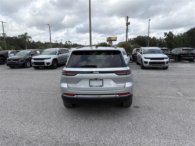 new 2025 Jeep Grand Cherokee car, priced at $42,199