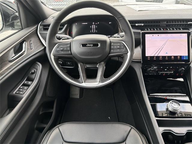 new 2025 Jeep Grand Cherokee car, priced at $42,199