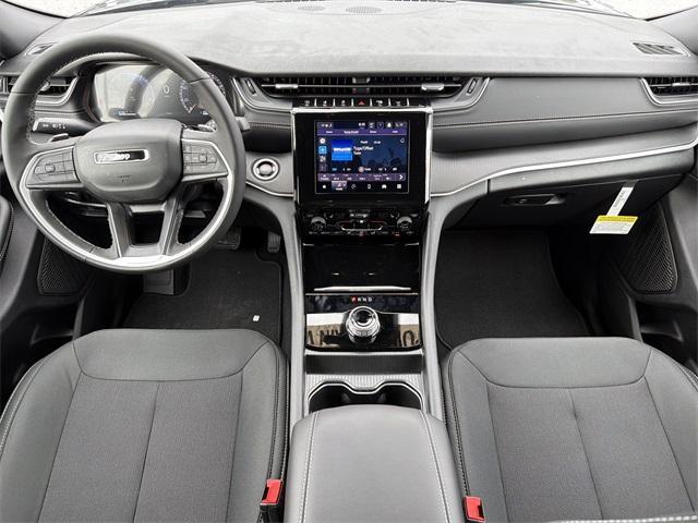 new 2025 Jeep Grand Cherokee car, priced at $34,084