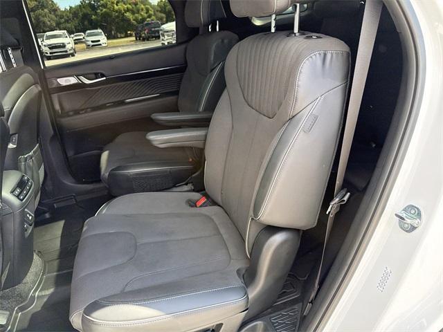 used 2025 Hyundai Palisade car, priced at $44,013