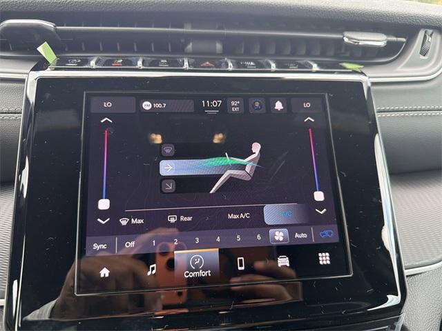 new 2025 Jeep Grand Cherokee car, priced at $34,200