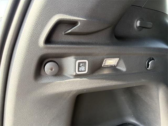 new 2025 Jeep Grand Cherokee L car, priced at $36,876