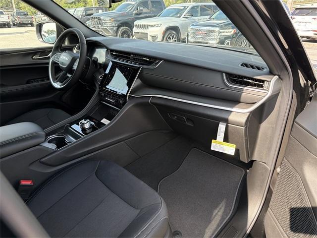 new 2025 Jeep Grand Cherokee L car, priced at $36,876