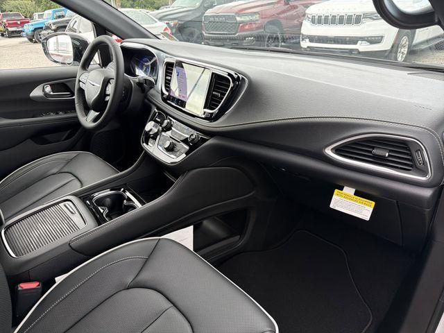 new 2026 Chrysler Pacifica car, priced at $45,731