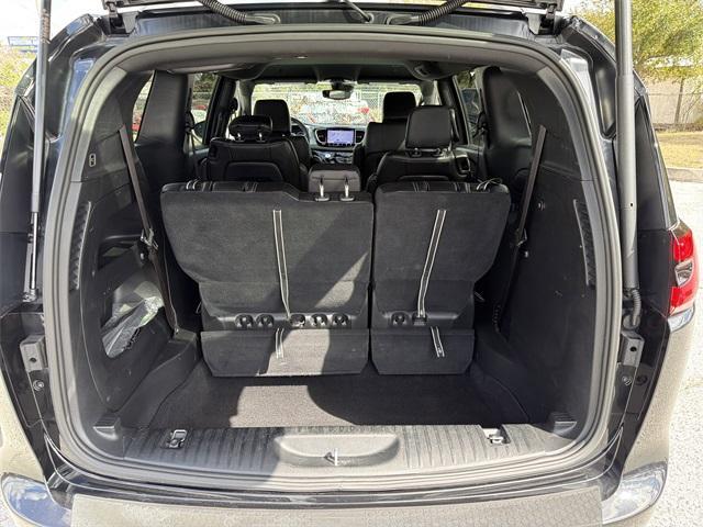 used 2023 Chrysler Pacifica car, priced at $30,714