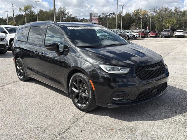 used 2023 Chrysler Pacifica car, priced at $30,714