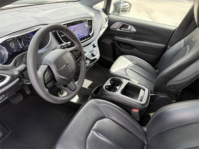 used 2023 Chrysler Pacifica car, priced at $30,714