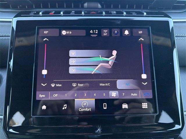 new 2025 Jeep Grand Cherokee car, priced at $33,688