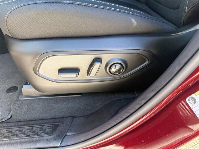 new 2025 Jeep Grand Cherokee car, priced at $33,688