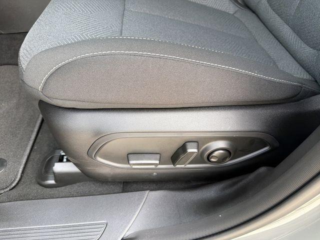 new 2026 Jeep Cherokee car, priced at $36,221