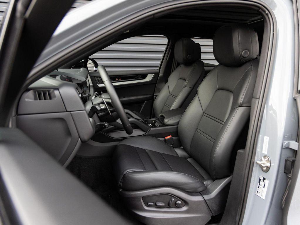 used 2026 Porsche Cayenne car, priced at $113,999