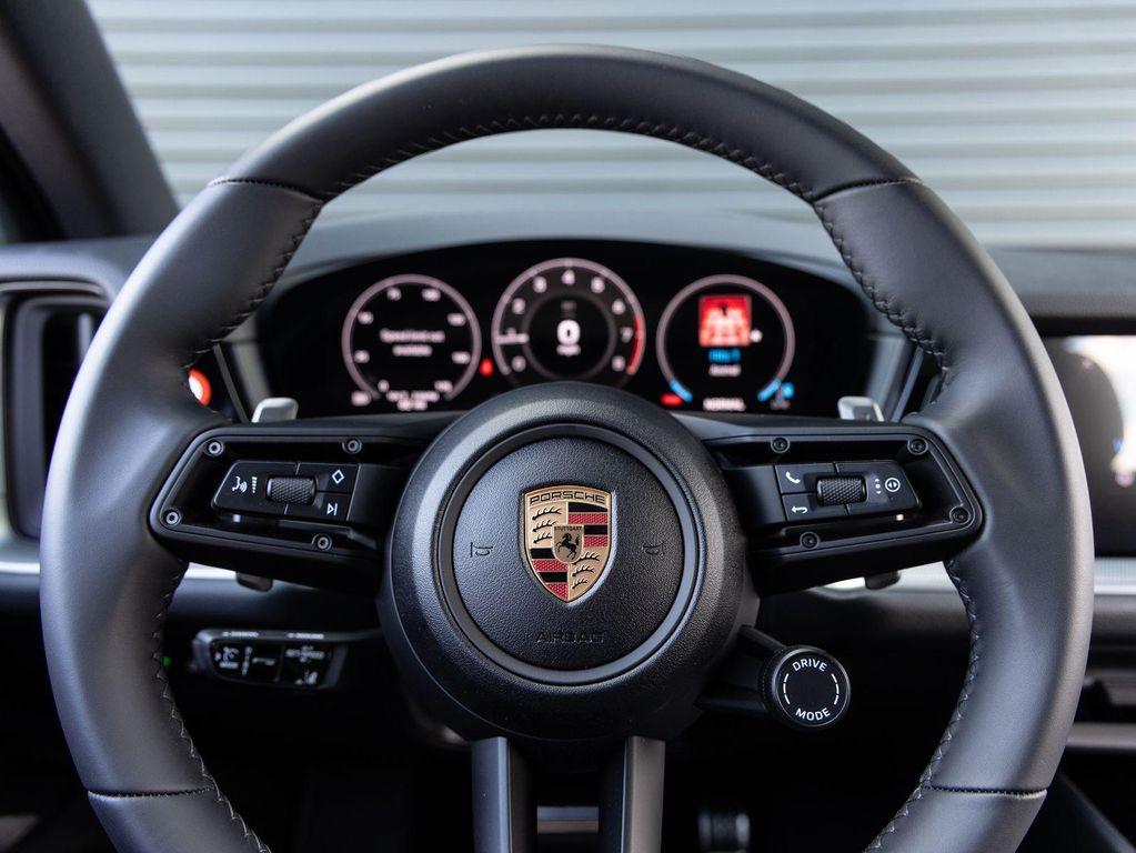 new 2026 Porsche Cayenne car, priced at $113,039