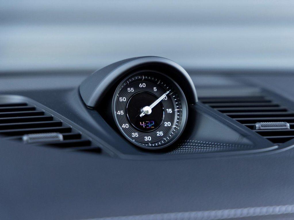 new 2025 Porsche Panamera car, priced at $140,375