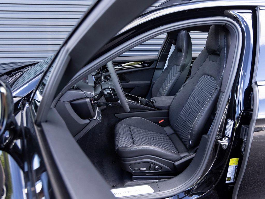 new 2025 Porsche Panamera car, priced at $140,375