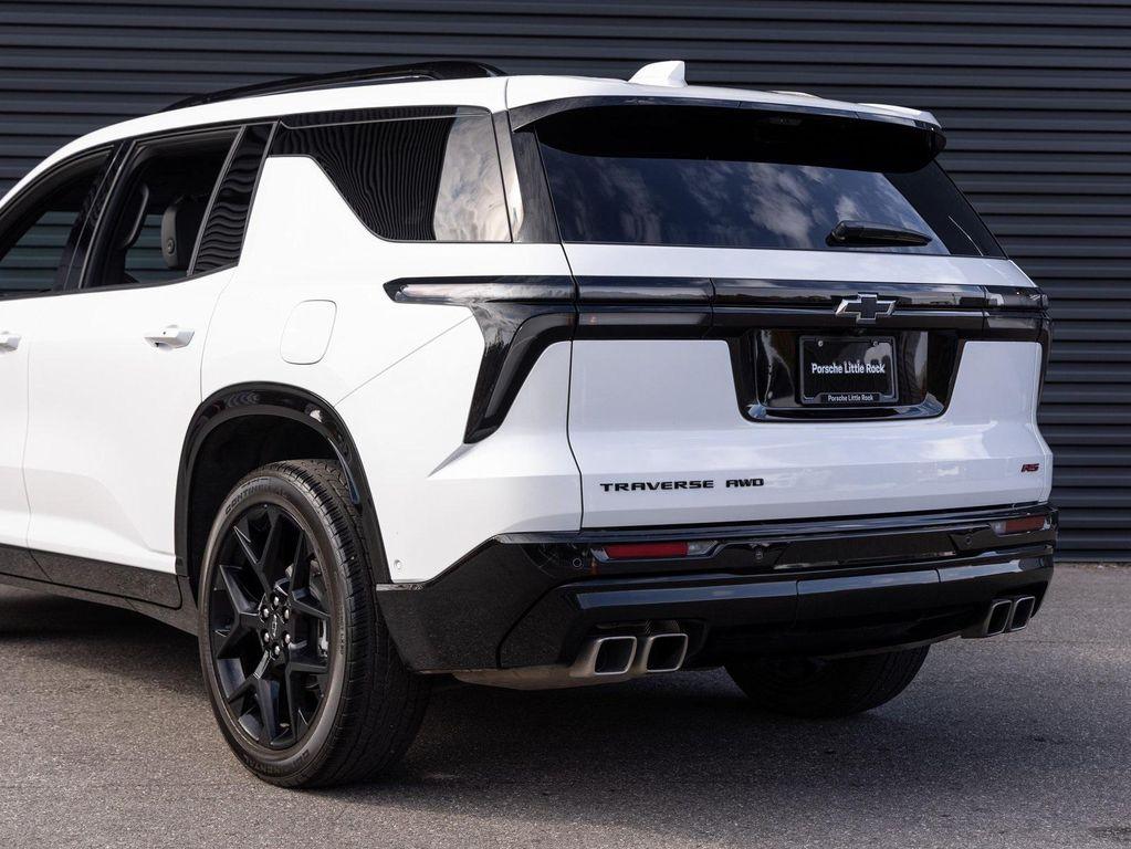 used 2025 Chevrolet Traverse car, priced at $47,491