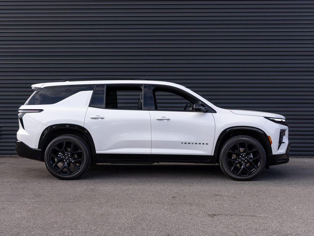 used 2025 Chevrolet Traverse car, priced at $47,491