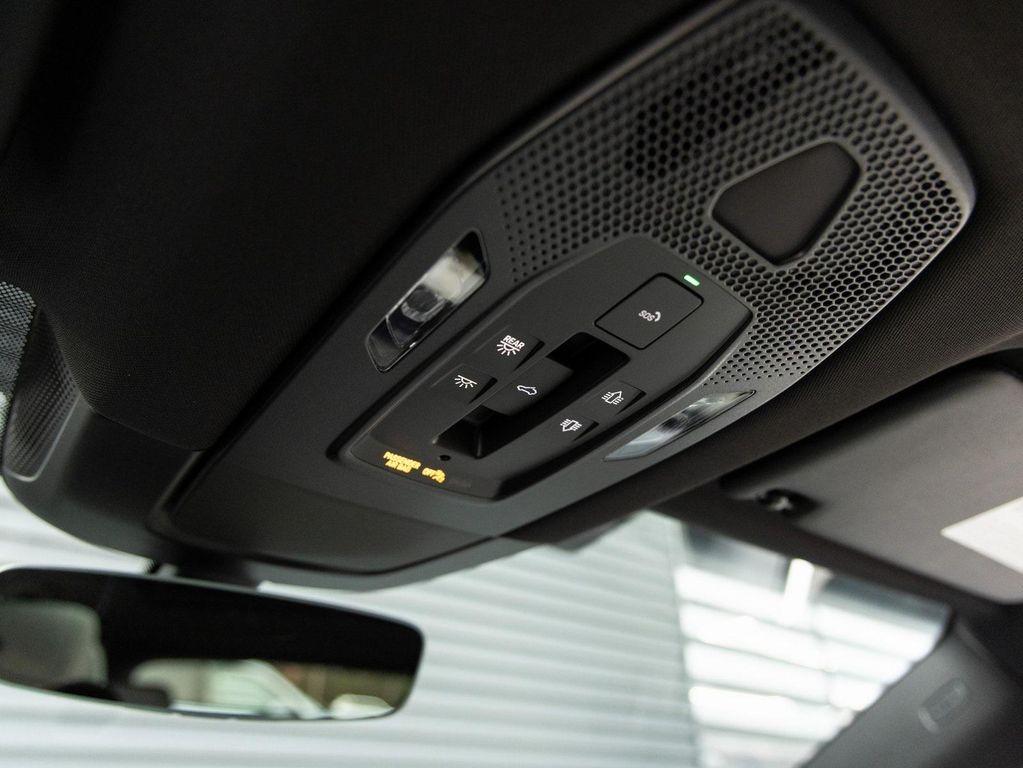 new 2025 Porsche Macan car, priced at $103,525