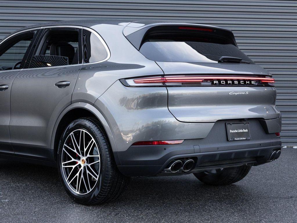 new 2026 Porsche Cayenne car, priced at $139,910